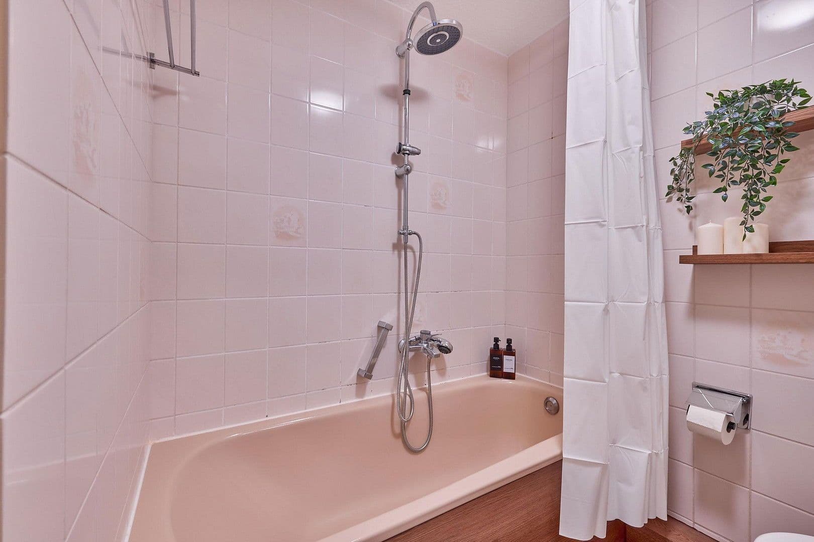 Prenájom bytu 1-izbový 43 m², Kurt-Schumacher-Straße 32, Kaiserslautern, Porýnie-Falcko Prenájom bytu 1-izbový 43 m², Kurt-Schumacher-Straße 32, Kaiserslautern, Porýnie-Falcko