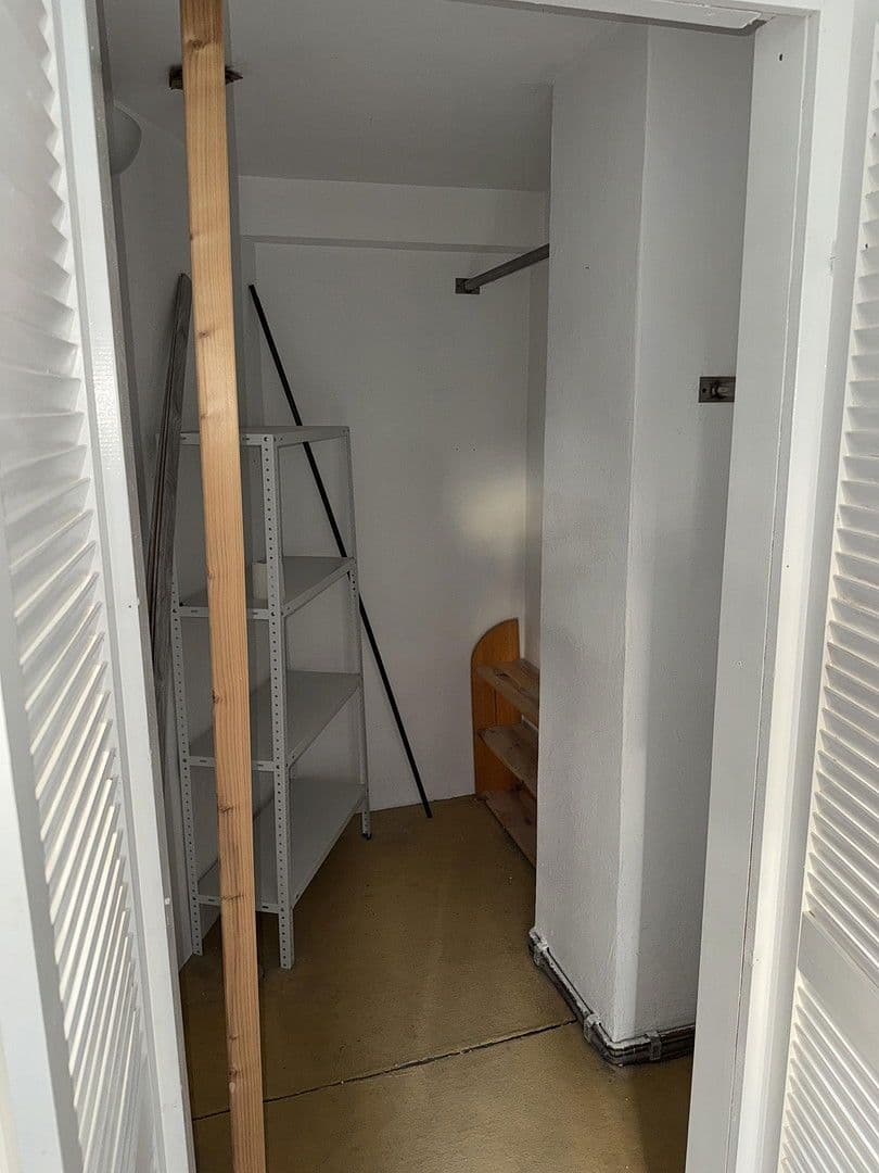 Prenájom bytu 3-izbový 80 m², Wuppertal Cronenberg, Severné Porýnie - Westfálsko Prenájom bytu 3-izbový 80 m², Wuppertal Cronenberg, Severné Porýnie - Westfálsko