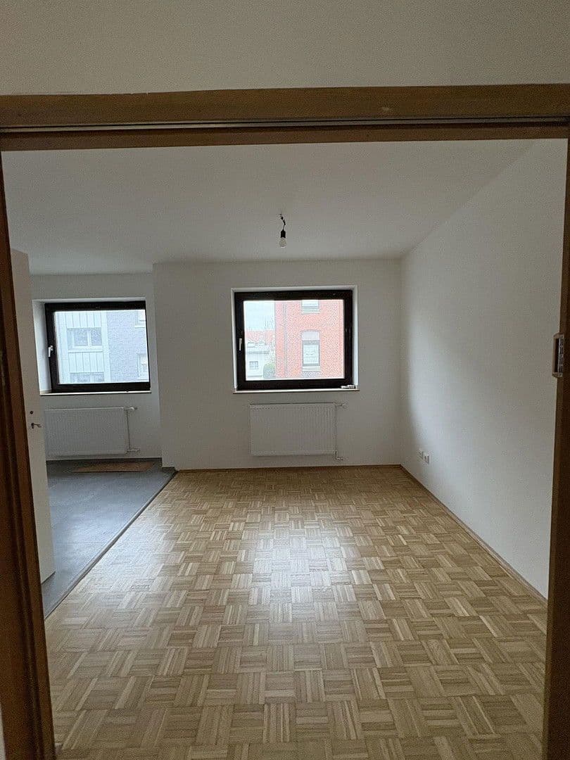 Prenájom bytu 3-izbový 94 m², Luisenstraße 24, Gladbeck, Severné Porýnie - Westfálsko Prenájom bytu 3-izbový 94 m², Luisenstraße 24, Gladbeck, Severné Porýnie - Westfálsko