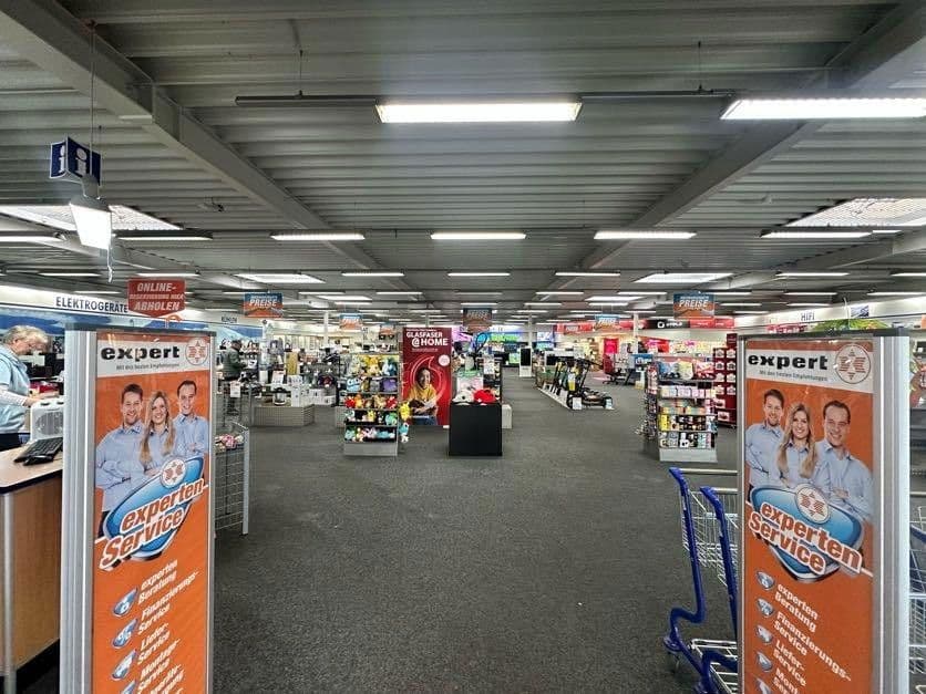 Prenájom nebytového priestoru 1.260 m², An der Sielbrücke, Nordenham, Dolné Sasko Prenájom nebytového priestoru 1.260 m², An der Sielbrücke, Nordenham, Dolné Sasko