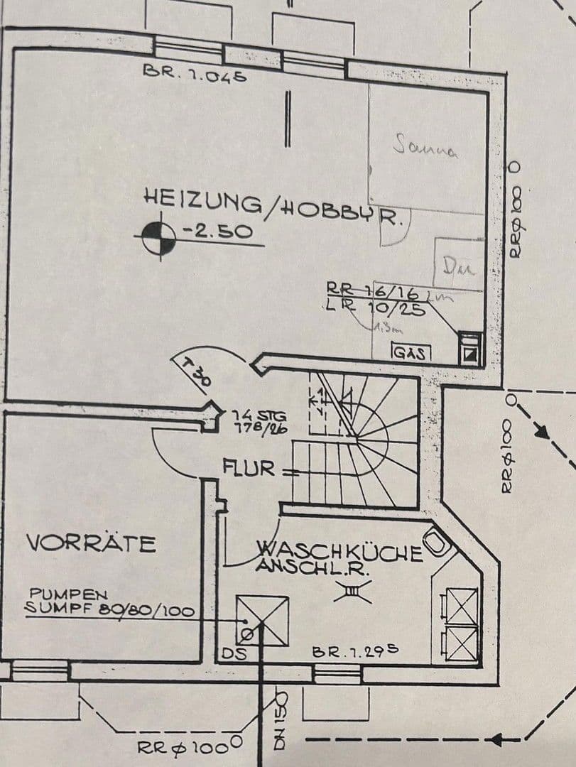 Prenájom domu 136 m², pozemek 299 m², Bedburg, Severné Porýnie - Westfálsko Prenájom domu 136 m², pozemek 299 m², Bedburg, Severné Porýnie - Westfálsko