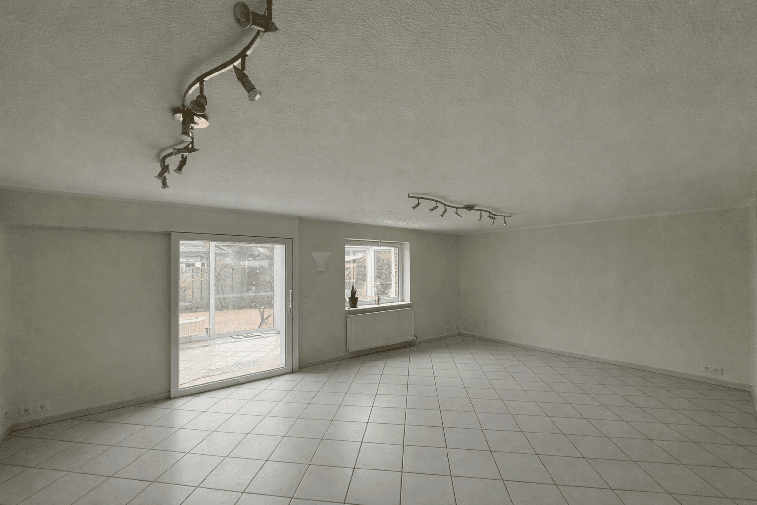 Prenájom domu 136 m², pozemek 299 m², Bedburg, Severné Porýnie - Westfálsko Prenájom domu 136 m², pozemek 299 m², Bedburg, Severné Porýnie - Westfálsko