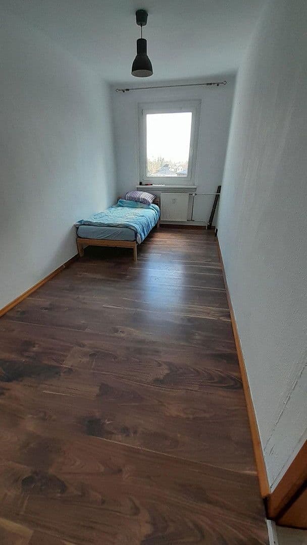 Predaj bytu 4-izbový 84 m², Berlin-Marzahn, Berlín Predaj bytu 4-izbový 84 m², Berlin-Marzahn, Berlín