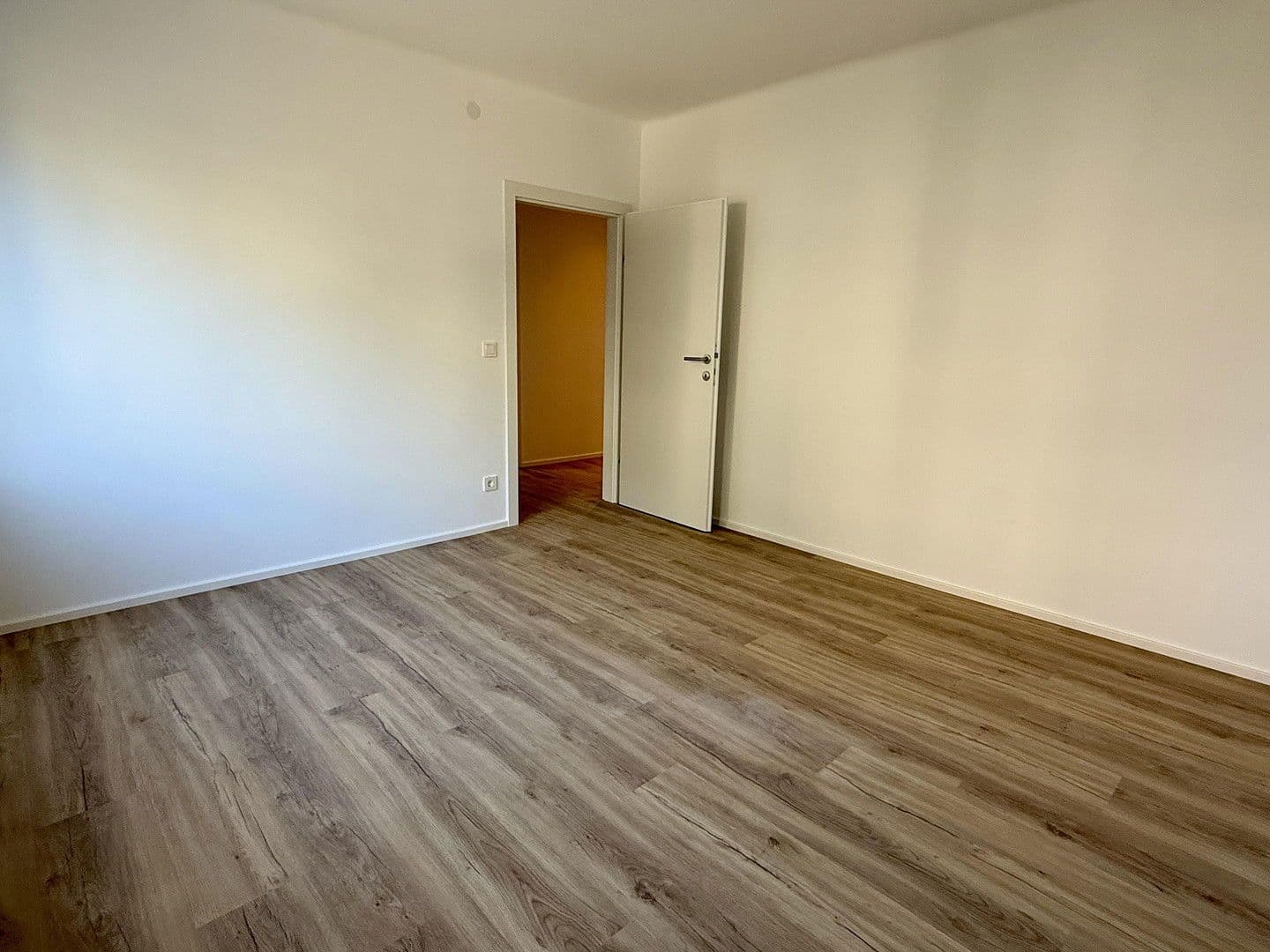 Prenájom bytu 3-izbový 78 m², Innsbrucker Bundesstraße 22, Salzburg, Salzbursko Prenájom bytu 3-izbový 78 m², Innsbrucker Bundesstraße 22, Salzburg, Salzbursko