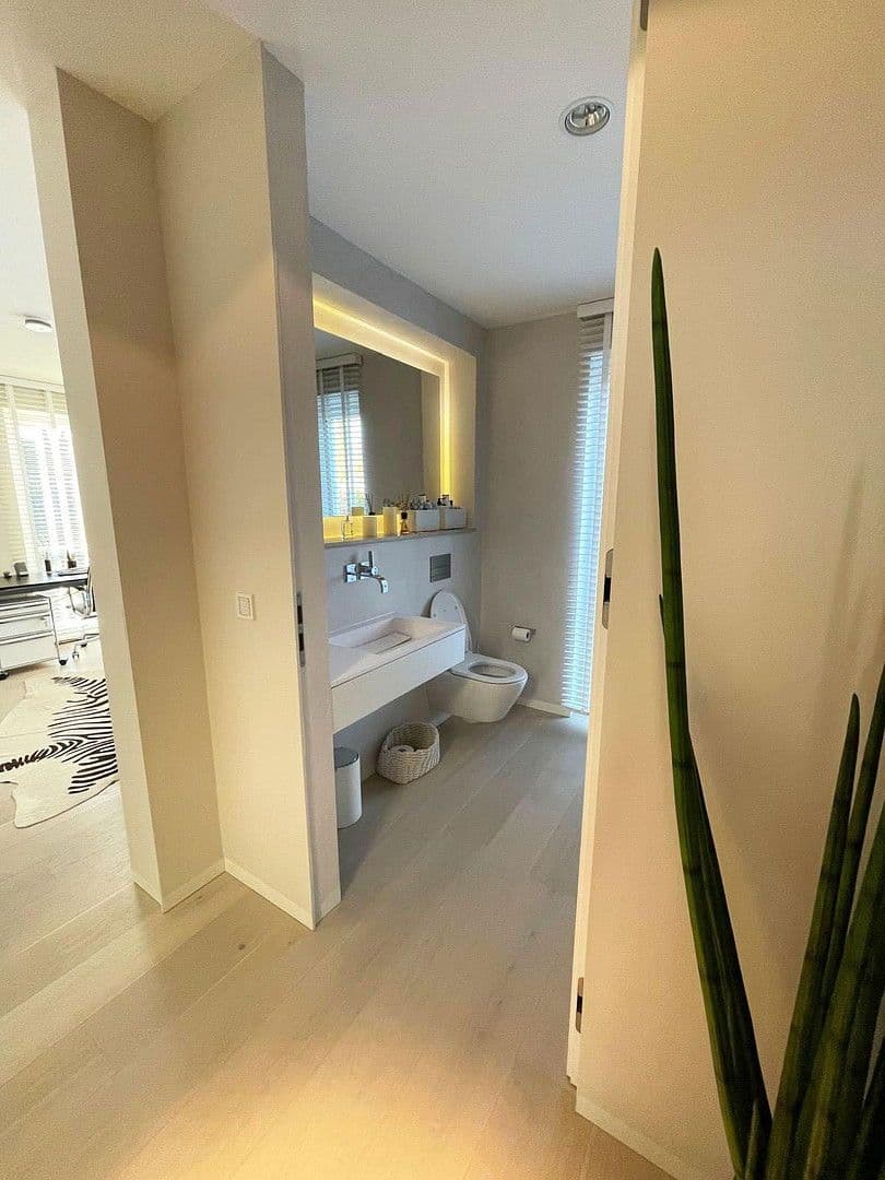 Prenájom bytu 5-izbový 218 m², Dortmund, Severné Porýnie - Westfálsko Prenájom bytu 5-izbový 218 m², Dortmund, Severné Porýnie - Westfálsko