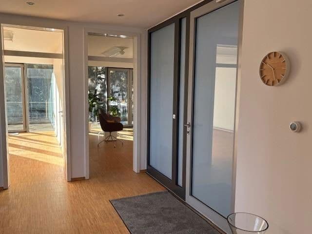 Prenájom kancelárie 100 m², Maria-Eich-Str. 6a, München, Bavorsko Prenájom kancelárie 100 m², Maria-Eich-Str. 6a, München, Bavorsko