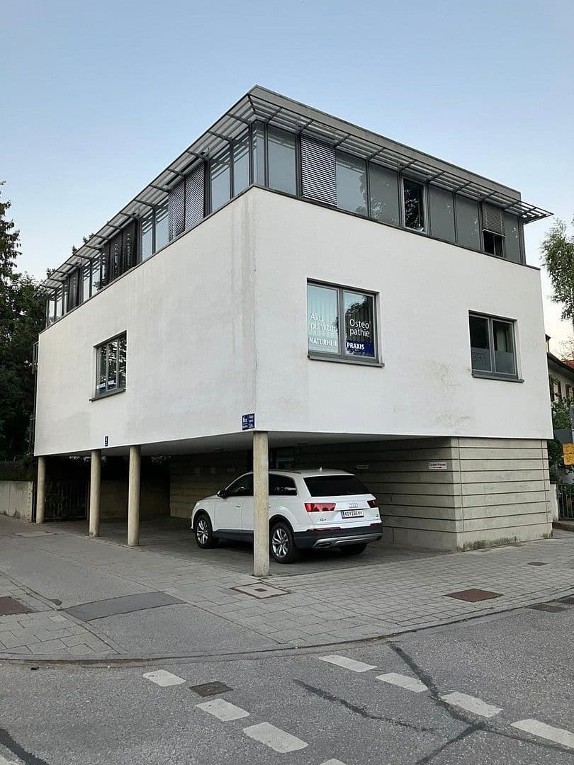 Prenájom kancelárie 100 m², Maria-Eich-Str. 6a, München, Bavorsko Prenájom kancelárie 100 m², Maria-Eich-Str. 6a, München, Bavorsko