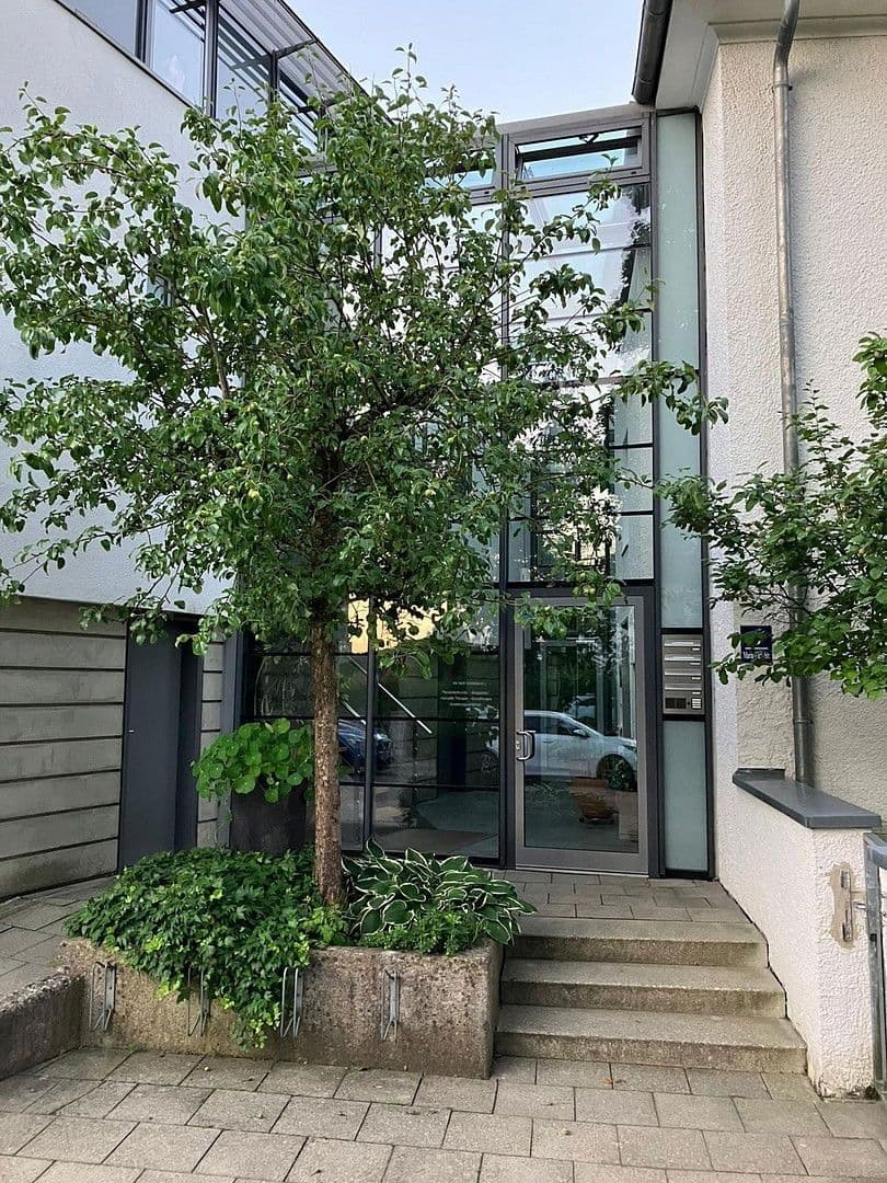 Prenájom kancelárie 100 m², Maria-Eich-Str. 6a, München, Bavorsko Prenájom kancelárie 100 m², Maria-Eich-Str. 6a, München, Bavorsko