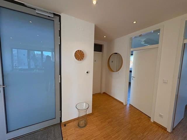 Prenájom kancelárie 100 m², Maria-Eich-Str. 6a, München, Bavorsko Prenájom kancelárie 100 m², Maria-Eich-Str. 6a, München, Bavorsko