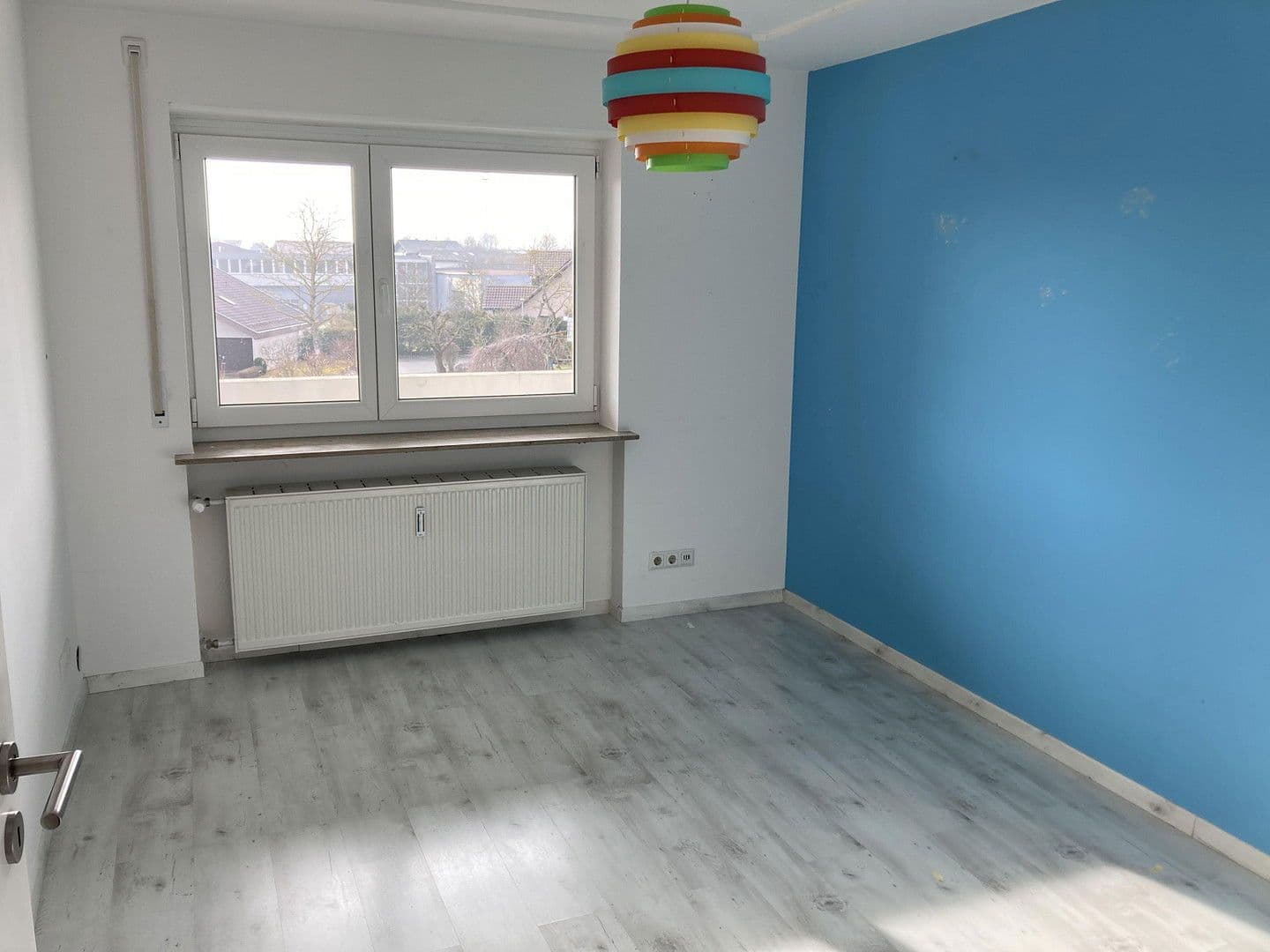 Prenájom bytu 3-izbový 72 m², Ehningen, Bádensko-Wurttembersko Prenájom bytu 3-izbový 72 m², Ehningen, Bádensko-Wurttembersko