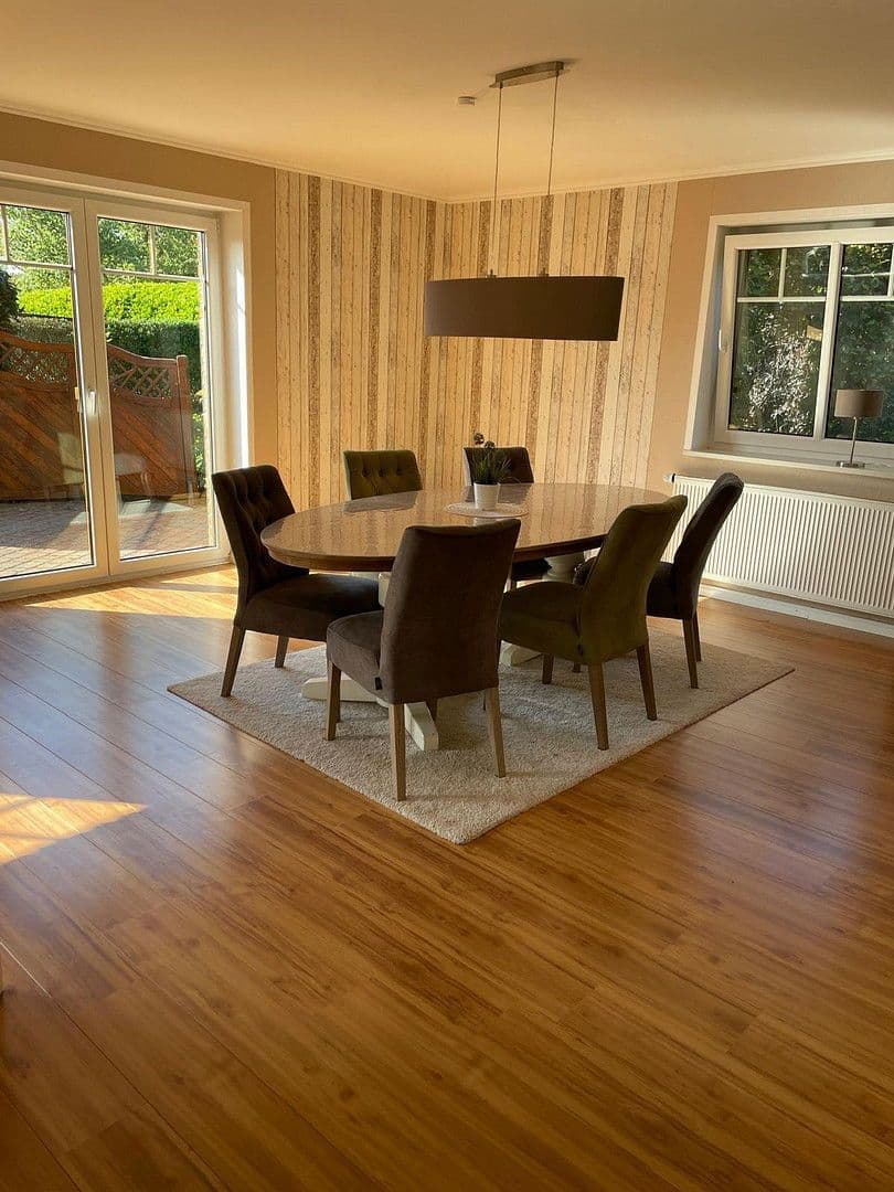 Predaj domu 190 m², pozemek 1.136 m², Wanna, Dolné Sasko Predaj domu 190 m², pozemek 1.136 m², Wanna, Dolné Sasko