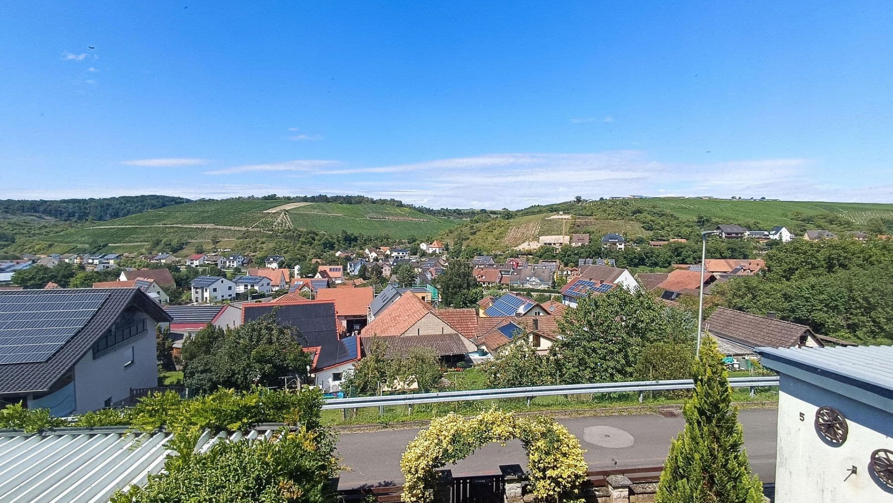 Predaj domu 185 m², pozemek 751 m², Retzstadt, Bavorsko Predaj domu 185 m², pozemek 751 m², Retzstadt, Bavorsko