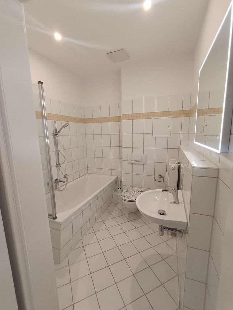 Prenájom bytu 3-izbový 64 m², Gohliser Straße 22, Leipzig, Sasko Prenájom bytu 3-izbový 64 m², Gohliser Straße 22, Leipzig, Sasko