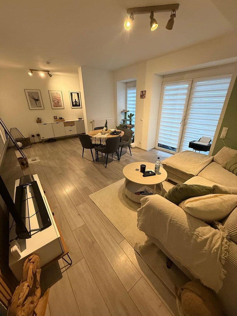 Prenájom bytu 2-izbový 60 m², Kruft, Porýnie-Falcko Prenájom bytu 2-izbový 60 m², Kruft, Porýnie-Falcko