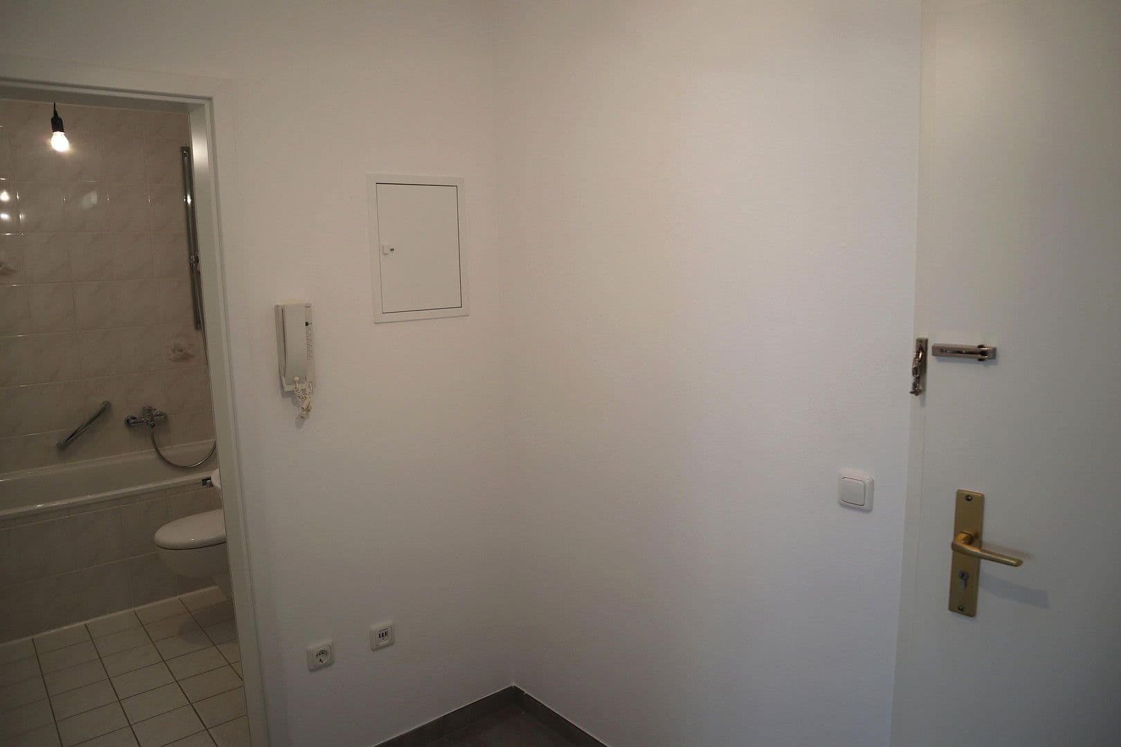 Predaj bytu 3-izbový 79 m², München, Bavorsko Predaj bytu 3-izbový 79 m², München, Bavorsko