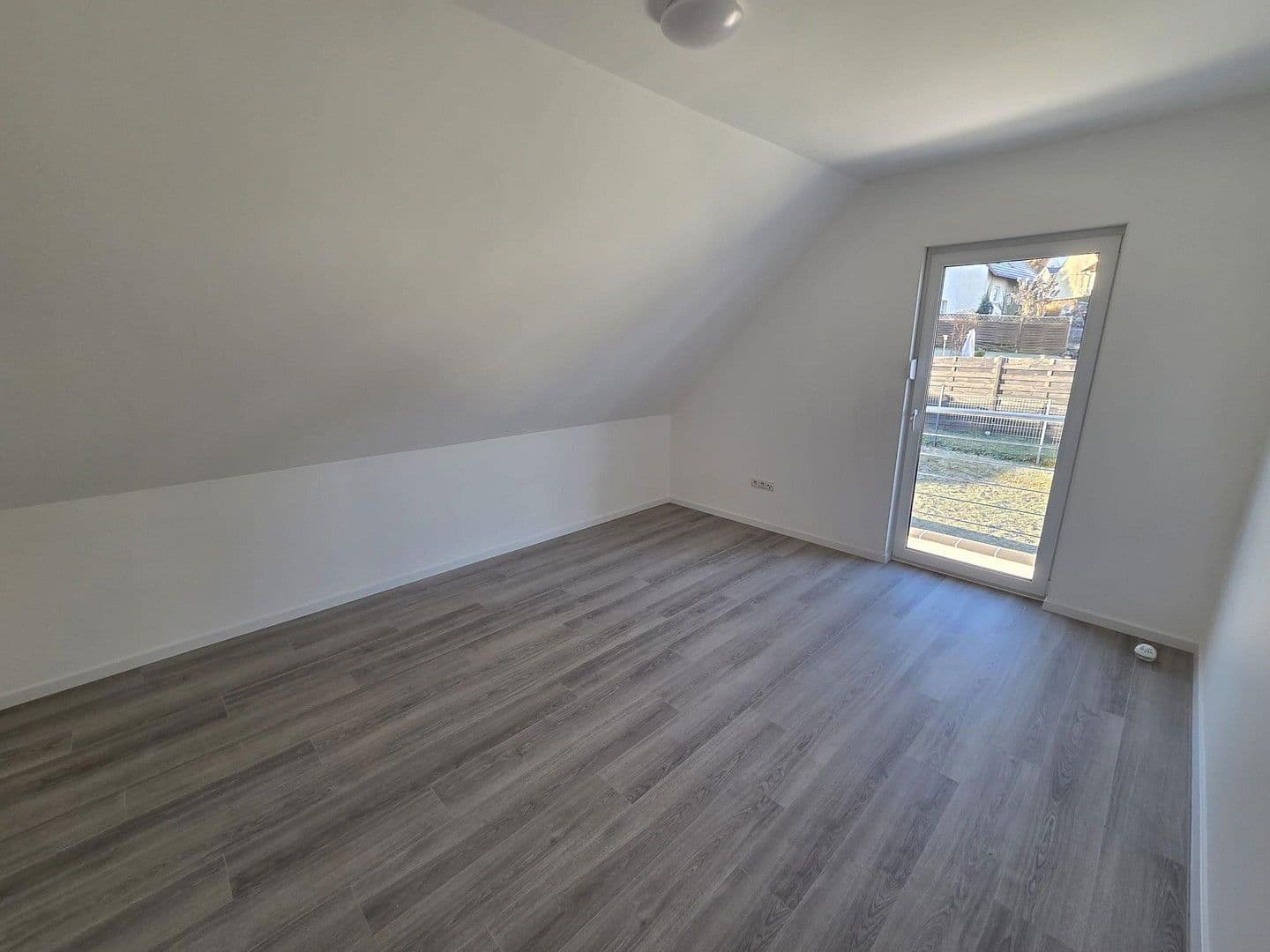 Predaj domu 108 m², pozemek 767 m², Ortenleite 8, Gerach, Bavorsko Predaj domu 108 m², pozemek 767 m², Ortenleite 8, Gerach, Bavorsko