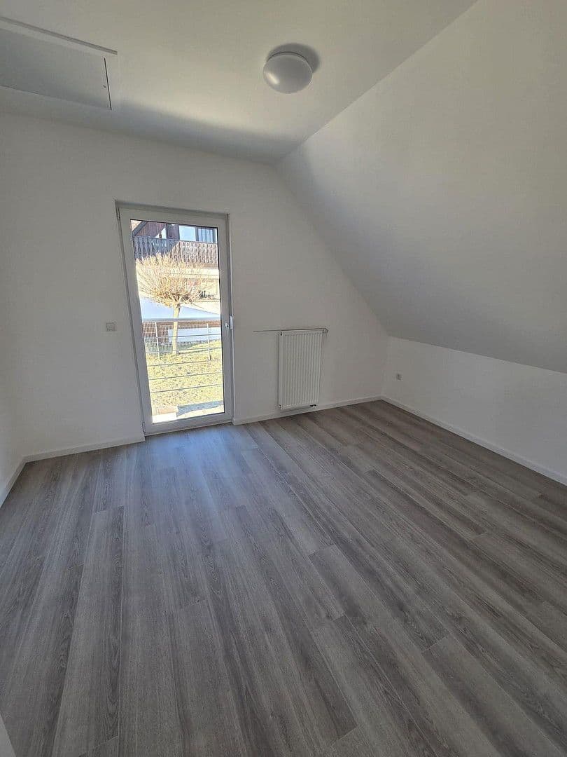 Predaj domu 108 m², pozemek 767 m², Ortenleite 8, Gerach, Bavorsko Predaj domu 108 m², pozemek 767 m², Ortenleite 8, Gerach, Bavorsko