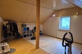 Predaj domu 144 m², pozemek 466 m², Fichtenweg 5, Neu-Isenburg, Hesensko Predaj domu 144 m², pozemek 466 m², Fichtenweg 5, Neu-Isenburg, Hesensko