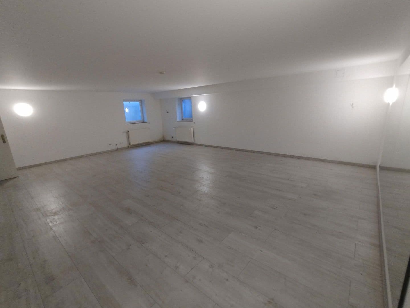 Prenájom domu 357 m², pozemek 1.008 m², Hamburg, Hamburg Prenájom domu 357 m², pozemek 1.008 m², Hamburg, Hamburg
