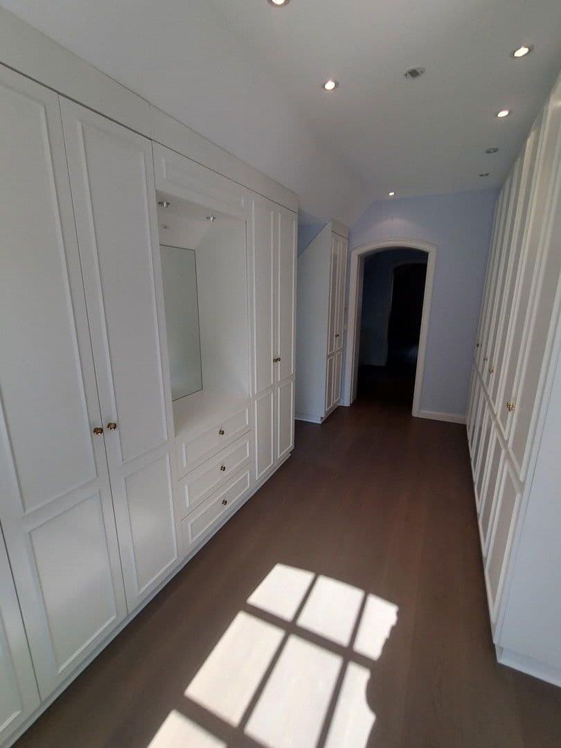 Prenájom domu 357 m², pozemek 1.008 m², Hamburg, Hamburg Prenájom domu 357 m², pozemek 1.008 m², Hamburg, Hamburg