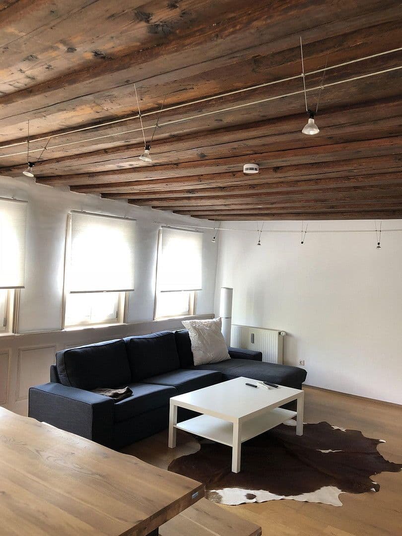 Prenájom bytu 2-izbový 63 m², Leonbergerstr. 10, Ditzingen, Bádensko-Wurttembersko Prenájom bytu 2-izbový 63 m², Leonbergerstr. 10, Ditzingen, Bádensko-Wurttembersko