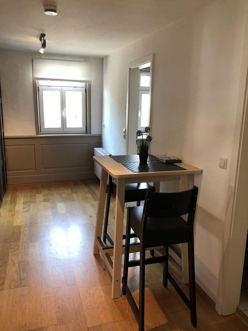 Prenájom bytu 2-izbový 63 m², Leonbergerstr. 10, Ditzingen, Bádensko-Wurttembersko Prenájom bytu 2-izbový 63 m², Leonbergerstr. 10, Ditzingen, Bádensko-Wurttembersko