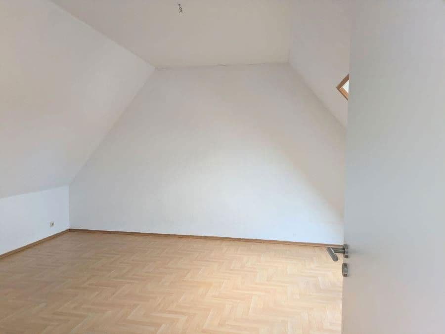 Prenájom bytu 3-izbový 81 m², Güstrow, Meklenbursko-Predpomoransko Prenájom bytu 3-izbový 81 m², Güstrow, Meklenbursko-Predpomoransko