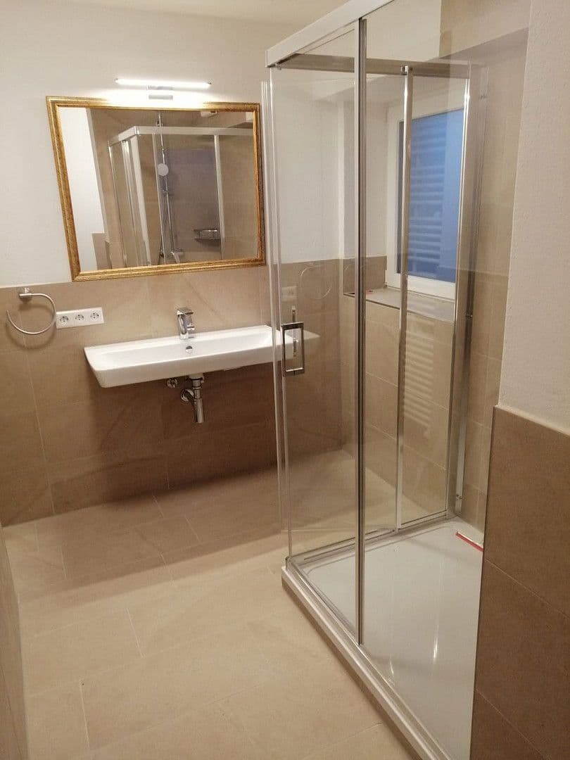 Prenájom bytu 2-izbový 71 m², Leinfelden-Echterdingen, Bádensko-Wurttembersko Prenájom bytu 2-izbový 71 m², Leinfelden-Echterdingen, Bádensko-Wurttembersko