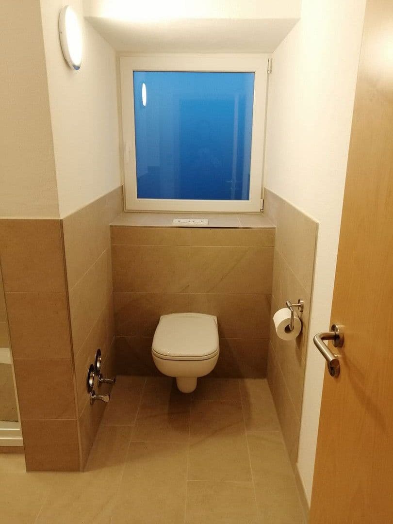 Prenájom bytu 2-izbový 71 m², Leinfelden-Echterdingen, Bádensko-Wurttembersko Prenájom bytu 2-izbový 71 m², Leinfelden-Echterdingen, Bádensko-Wurttembersko