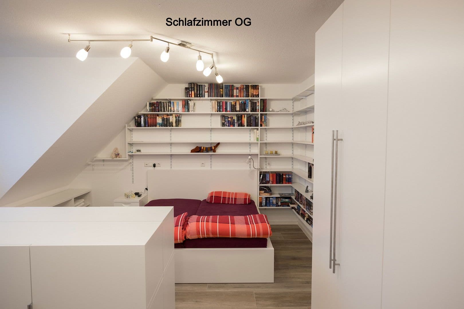 Predaj domu 200 m², pozemek 295 m², Heidelberg, Bádensko-Wurttembersko Predaj domu 200 m², pozemek 295 m², Heidelberg, Bádensko-Wurttembersko