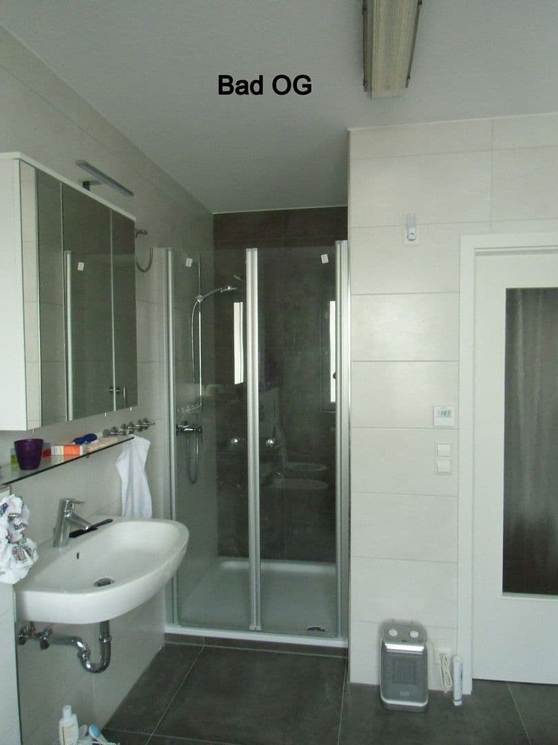 Predaj domu 200 m², pozemek 295 m², Heidelberg, Bádensko-Wurttembersko Predaj domu 200 m², pozemek 295 m², Heidelberg, Bádensko-Wurttembersko