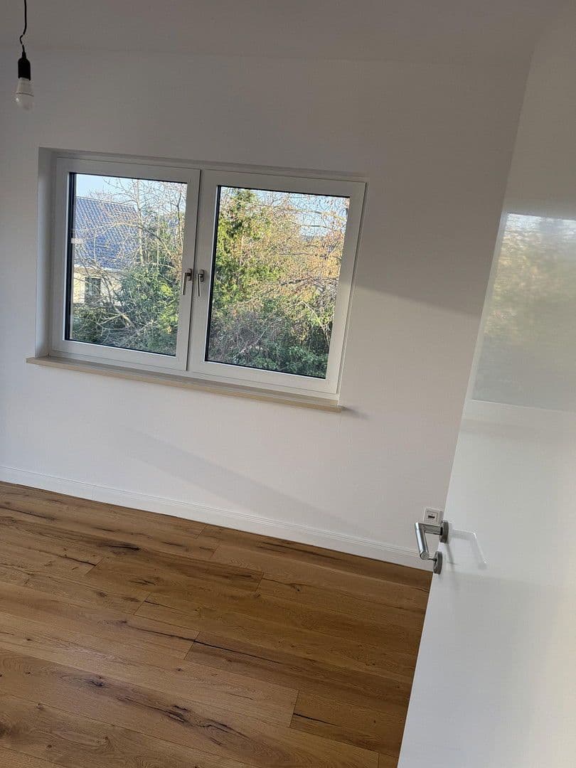 Prenájom bytu 4-izbový 89 m², Berlin, Berlín Prenájom bytu 4-izbový 89 m², Berlin, Berlín