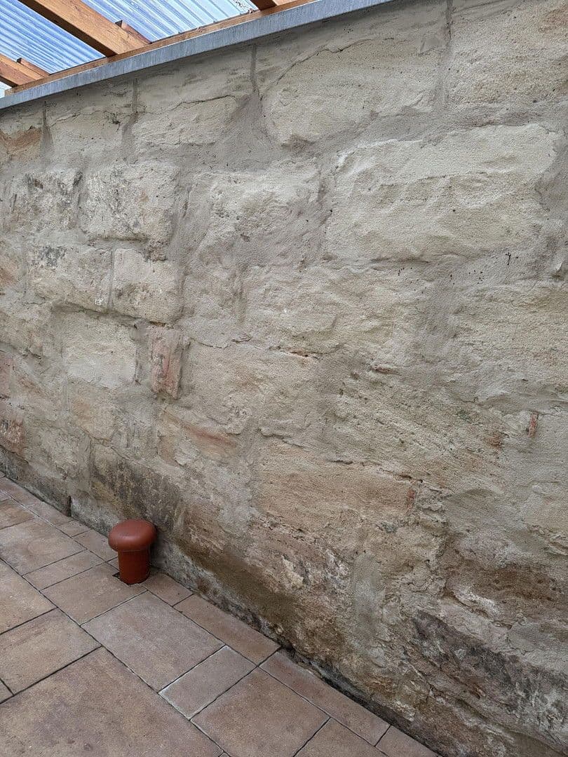 Prenájom domu 102 m², pozemek 98 m², Kuttlerstr. 15, Erlangen, Bavorsko Prenájom domu 102 m², pozemek 98 m², Kuttlerstr. 15, Erlangen, Bavorsko