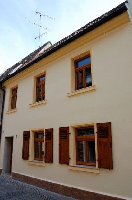 Prenájom domu 102 m², pozemek 98 m², Kuttlerstr. 15, Erlangen, Bavorsko Prenájom domu 102 m², pozemek 98 m², Kuttlerstr. 15, Erlangen, Bavorsko
