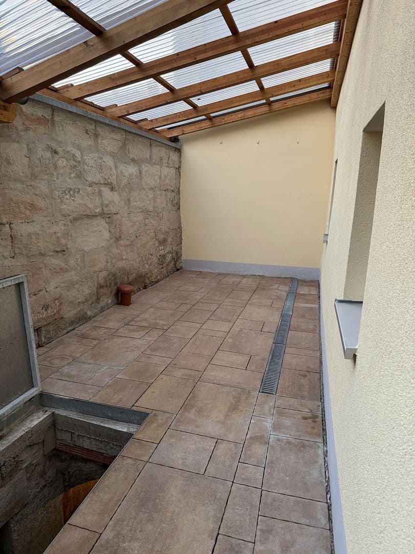 Prenájom domu 102 m², pozemek 98 m², Kuttlerstr. 15, Erlangen, Bavorsko Prenájom domu 102 m², pozemek 98 m², Kuttlerstr. 15, Erlangen, Bavorsko