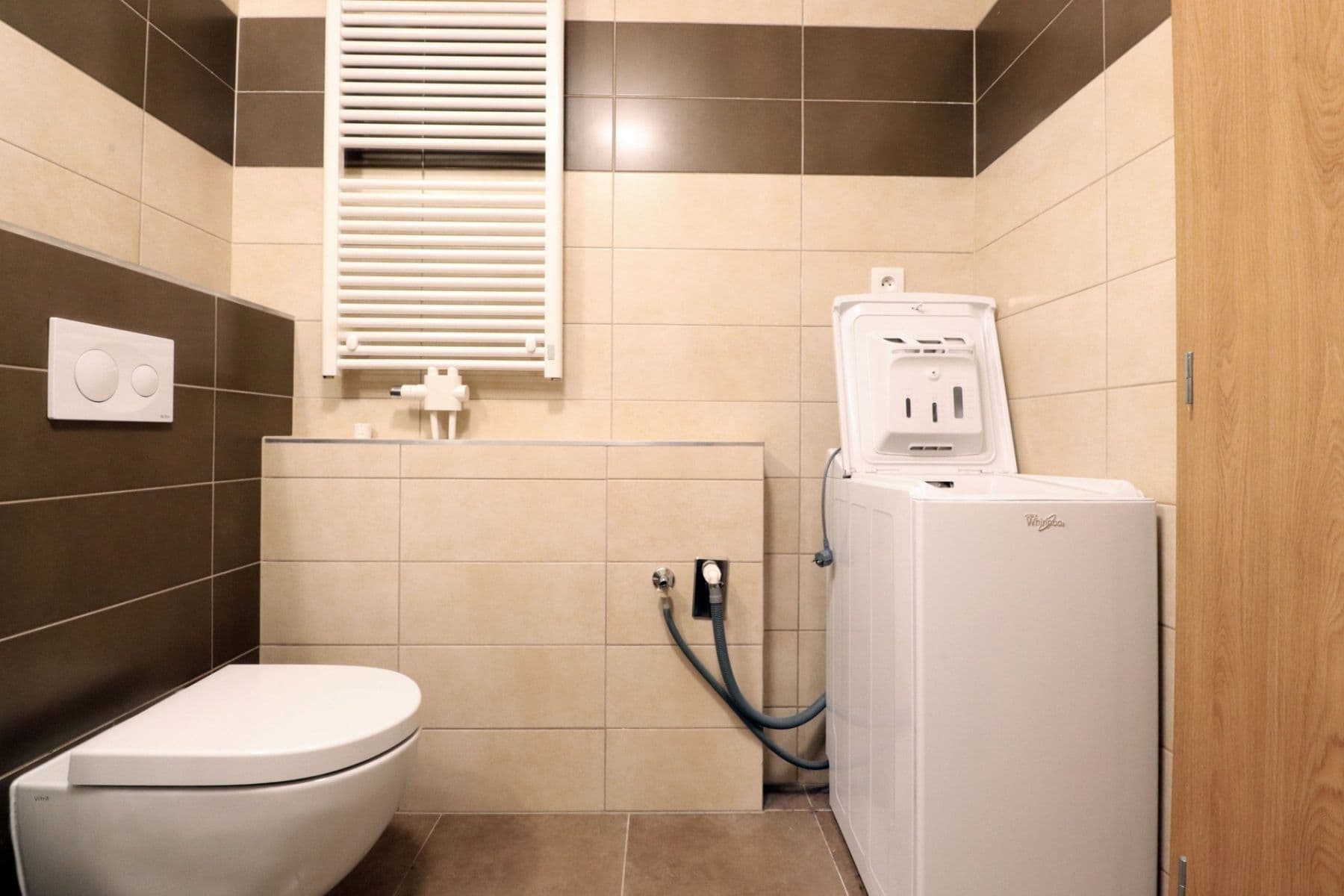 Prenájom bytu 1-izbový 32 m², Pšeničná, Hostivice, Středočeský kraj Prenájom bytu 1-izbový 32 m², Pšeničná, Hostivice, Středočeský kraj