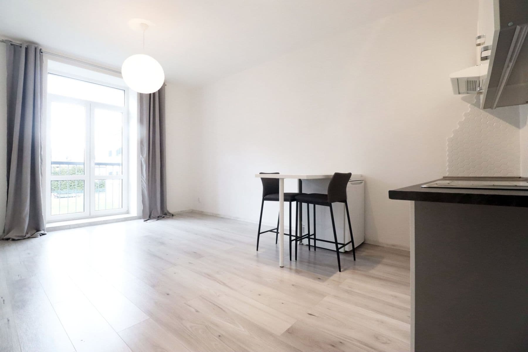 Prenájom bytu 1-izbový 27 m², Slepá, Milovice, Středočeský kraj Prenájom bytu 1-izbový 27 m², Slepá, Milovice, Středočeský kraj