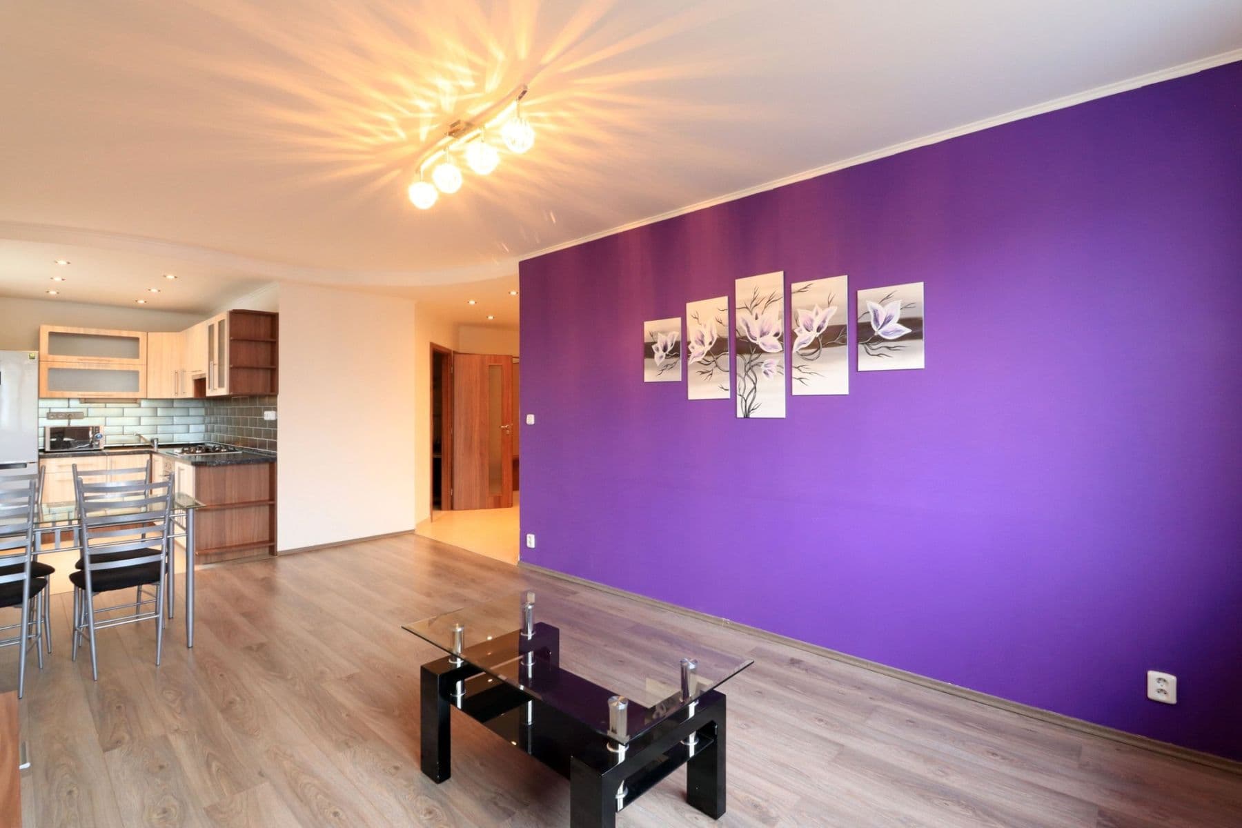 Prenájom bytu 3-izbový 66 m², Malkovského, Praha, Praha Prenájom bytu 3-izbový 66 m², Malkovského, Praha, Praha