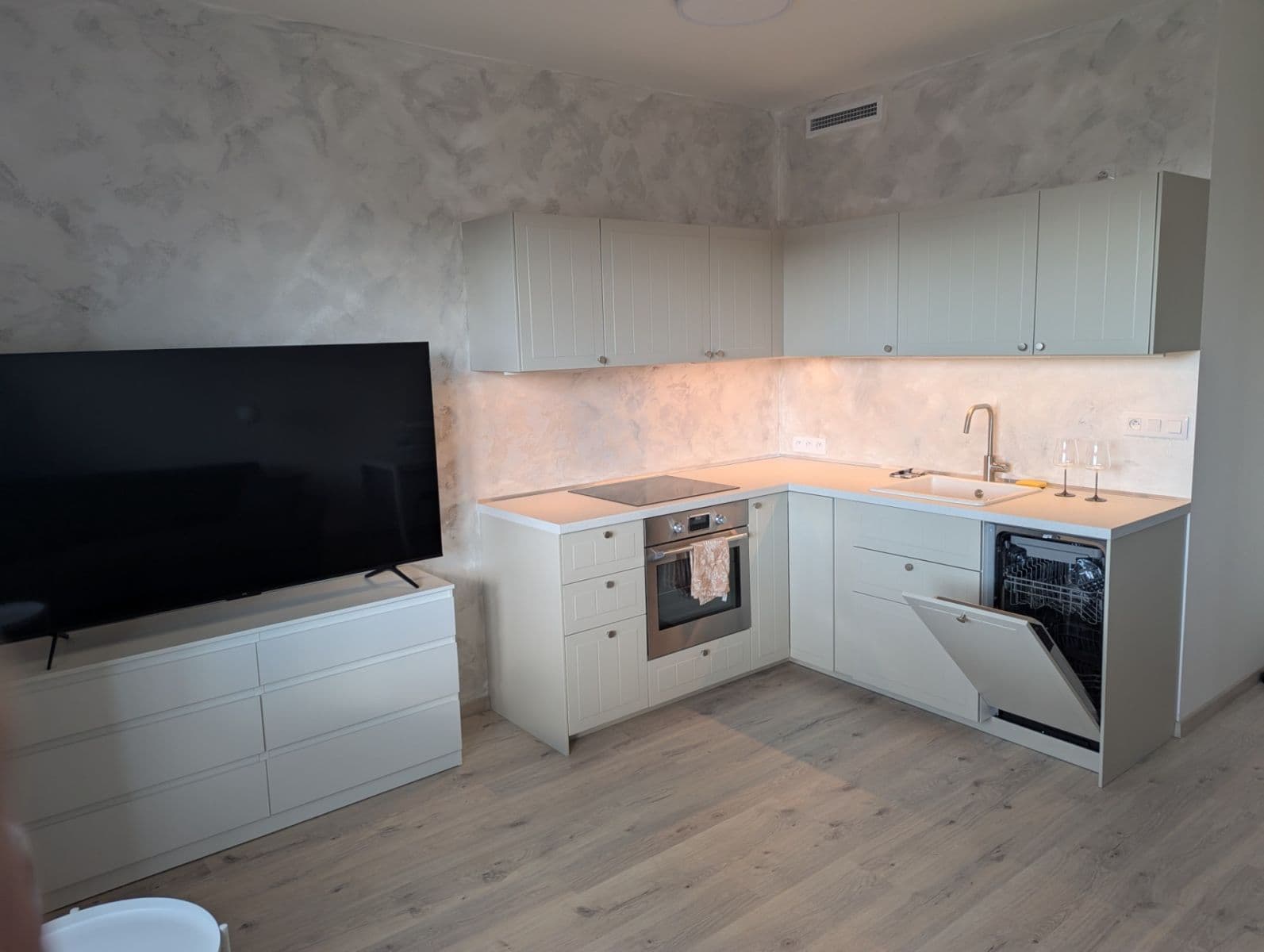 Prenájom bytu 1-izbový 31 m², Malkovského, Praha, Praha Prenájom bytu 1-izbový 31 m², Malkovského, Praha, Praha