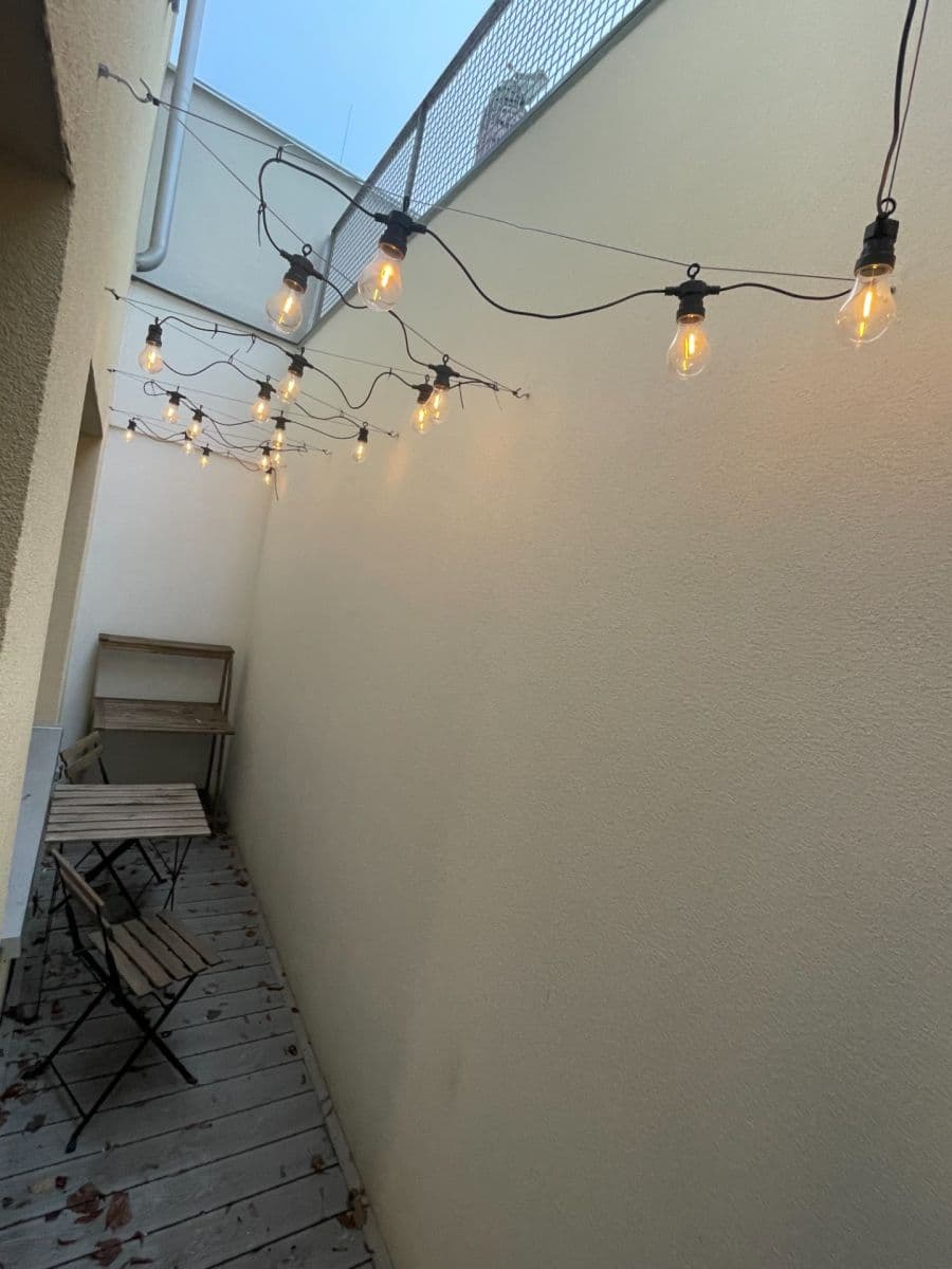 Prenájom bytu 2-izbový 58 m², Bratislava - mestská časť Staré Mesto, Bratislavský kraj Prenájom bytu 2-izbový 58 m², Bratislava - mestská časť Staré Mesto, Bratislavský kraj