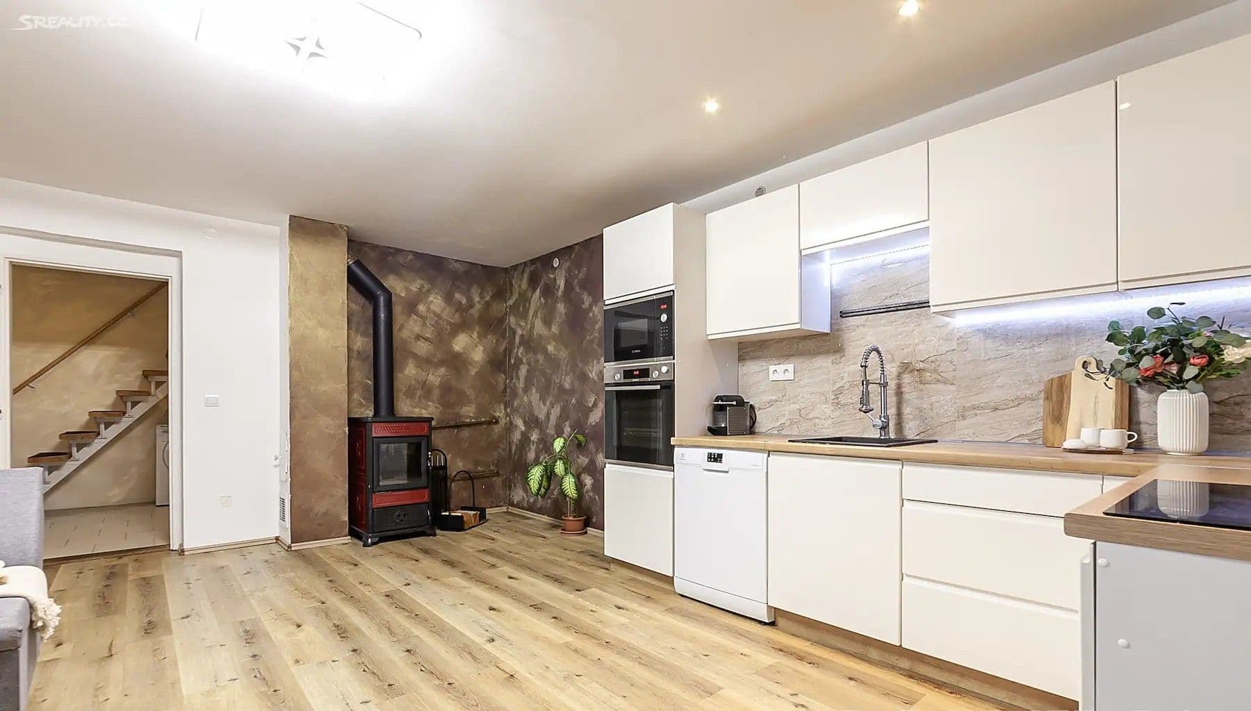 Predaj domu 146 m², pozemek 146 m², Koleč, Středočeský kraj Predaj domu 146 m², pozemek 146 m², Koleč, Středočeský kraj