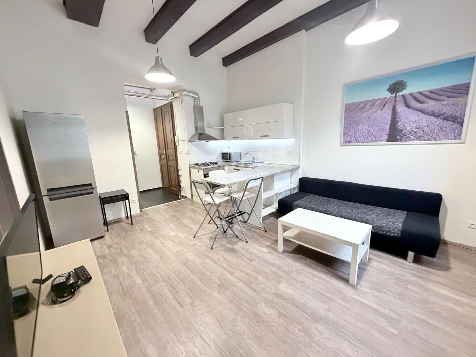 Predaj bytu 2-izbový 43 m², 28. pluku, Praha, Praha Predaj bytu 2-izbový 43 m², 28. pluku, Praha, Praha