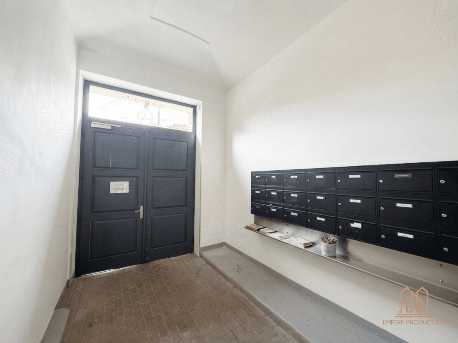 Predaj bytu 2-izbový 43 m², 28. pluku, Praha, Praha Predaj bytu 2-izbový 43 m², 28. pluku, Praha, Praha