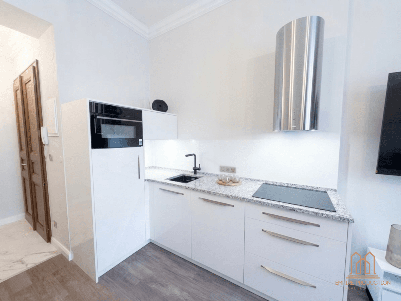 Predaj bytu 2-izbový 43 m², 28. pluku, Praha, Praha Predaj bytu 2-izbový 43 m², 28. pluku, Praha, Praha