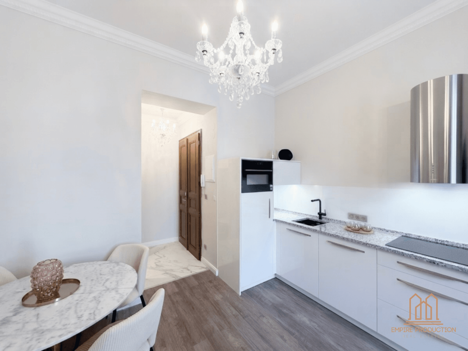 Predaj bytu 2-izbový 43 m², 28. pluku, Praha, Praha Predaj bytu 2-izbový 43 m², 28. pluku, Praha, Praha
