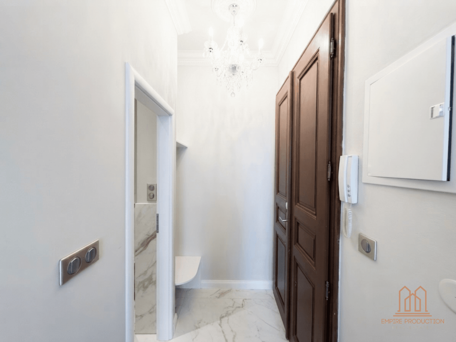 Predaj bytu 2-izbový 43 m², 28. pluku, Praha, Praha Predaj bytu 2-izbový 43 m², 28. pluku, Praha, Praha