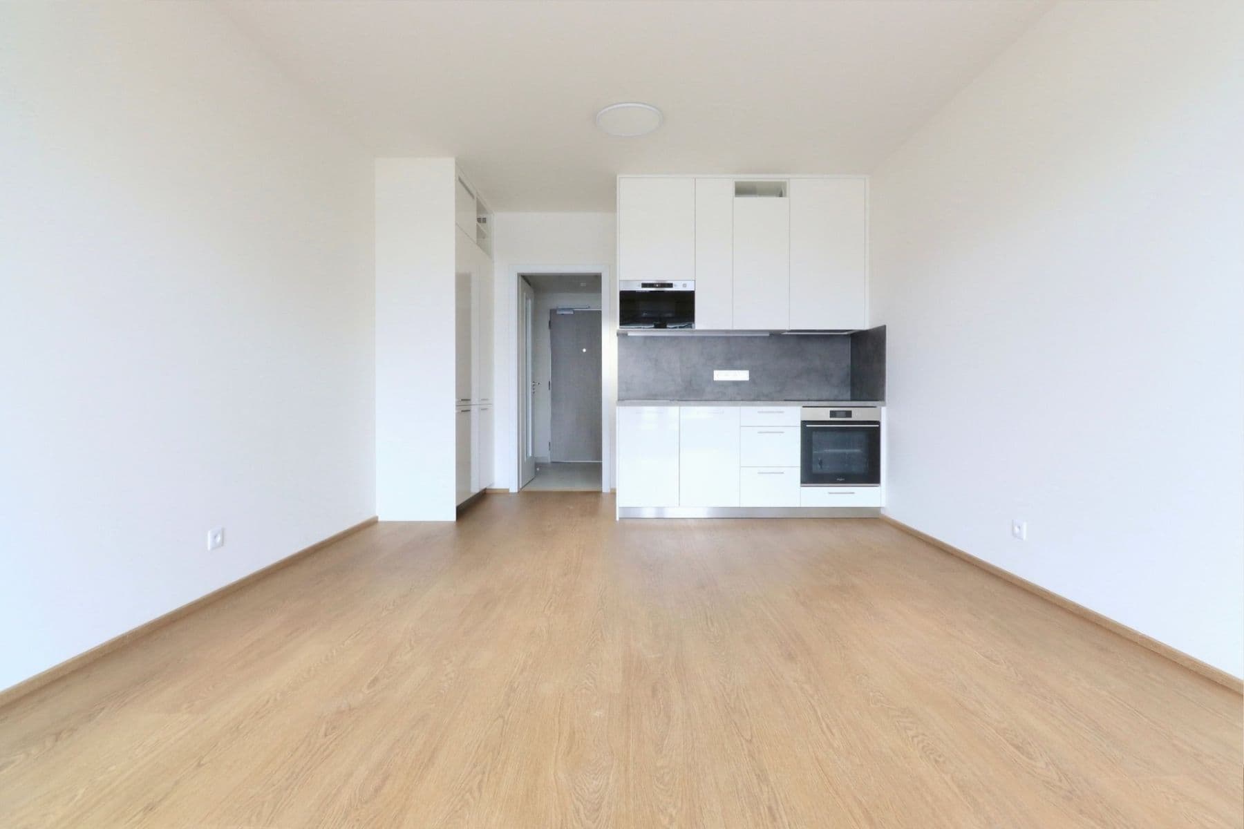 Prenájom bytu 1-izbový 35 m², Poděbradská, Praha, Praha Prenájom bytu 1-izbový 35 m², Poděbradská, Praha, Praha