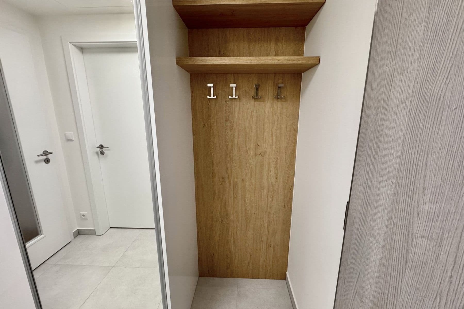Prenájom bytu 1-izbový 35 m², Poděbradská, Praha, Praha Prenájom bytu 1-izbový 35 m², Poděbradská, Praha, Praha