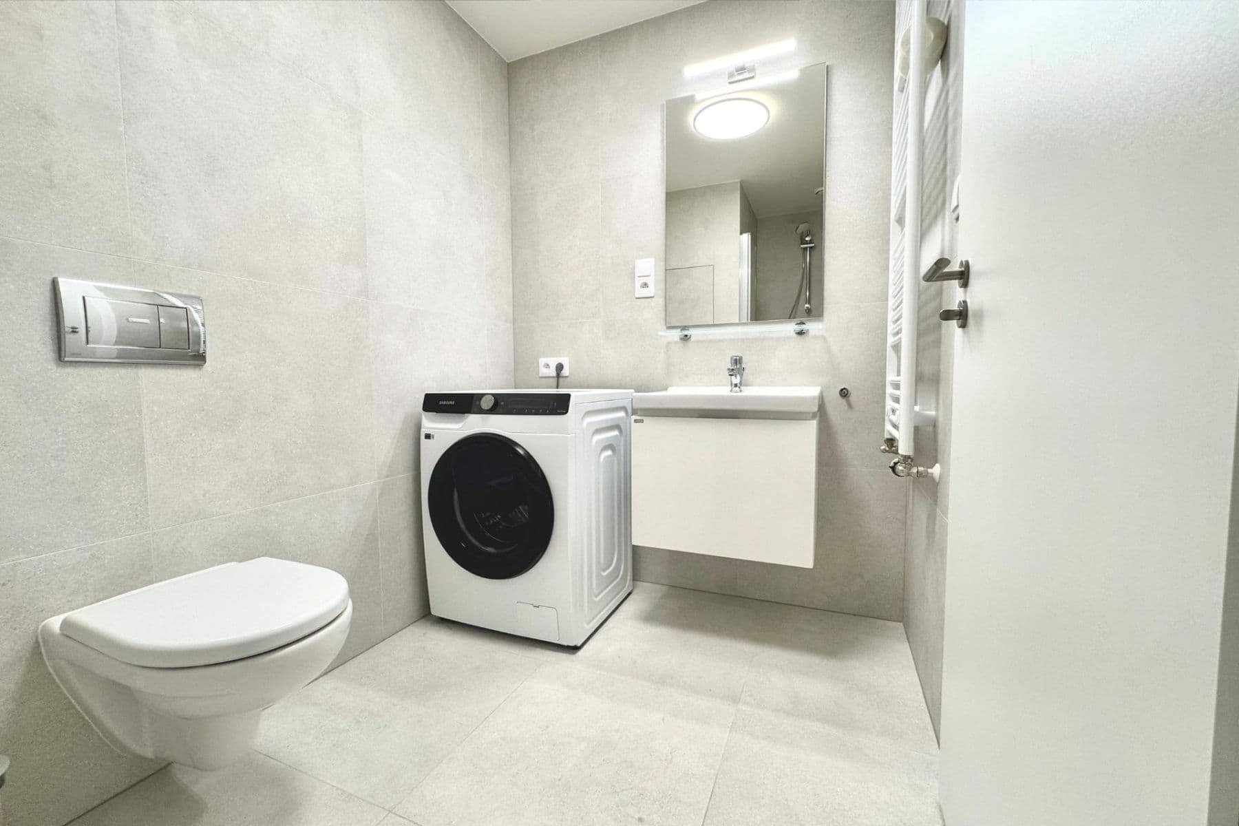 Prenájom bytu 1-izbový 35 m², Poděbradská, Praha, Praha Prenájom bytu 1-izbový 35 m², Poděbradská, Praha, Praha