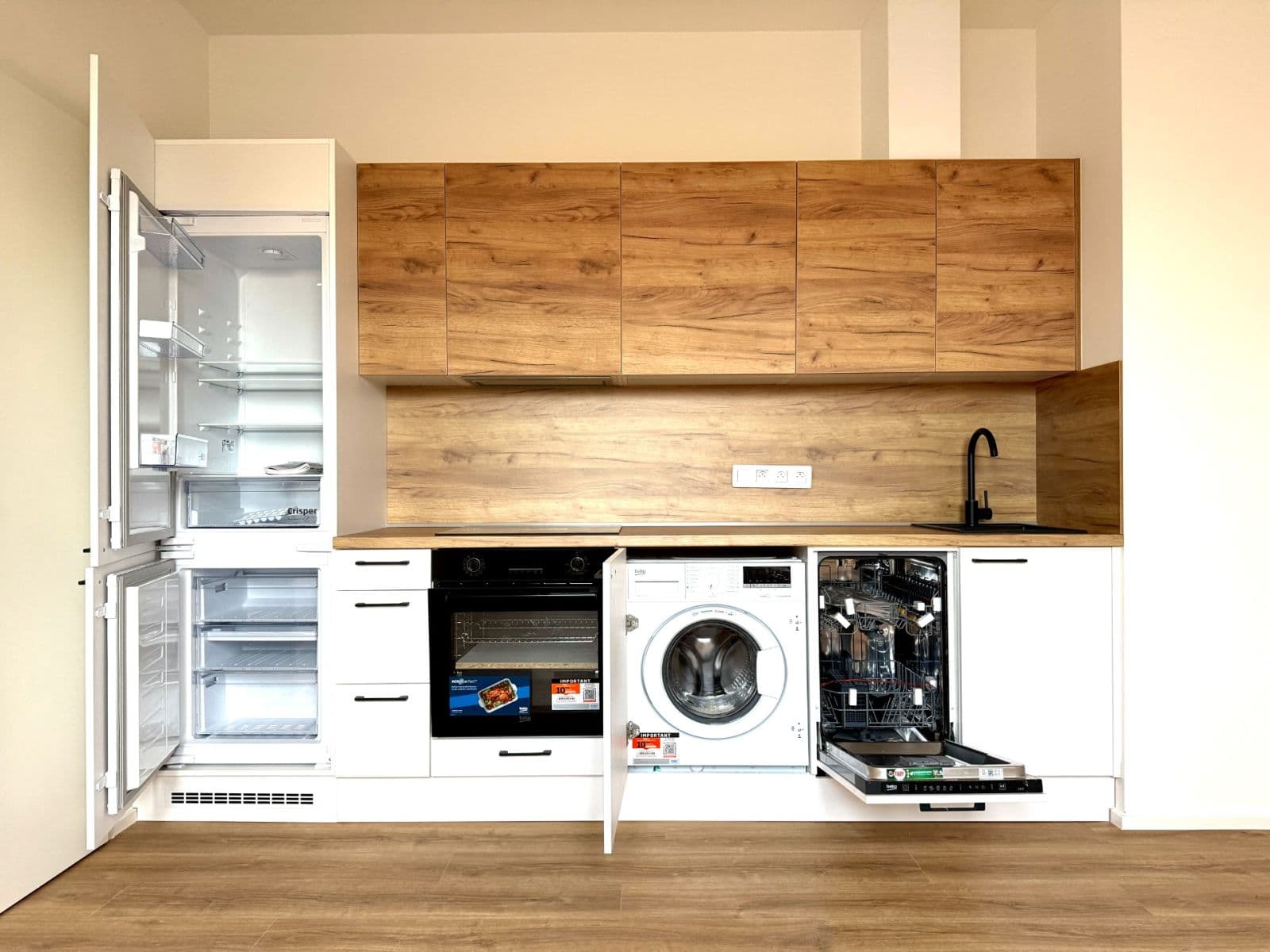 Prenájom bytu 2-izbový 37 m², Rýznerova, Únětice, Středočeský kraj Prenájom bytu 2-izbový 37 m², Rýznerova, Únětice, Středočeský kraj